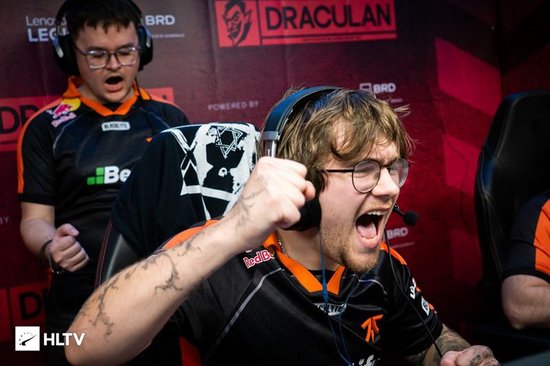 Fnatic斩获DraculaN S1冠军