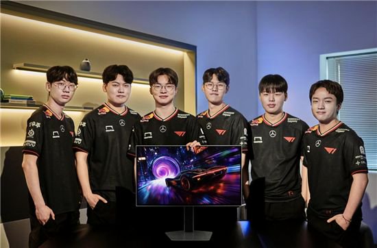 三星携手传奇战队T1：双十一签名显示器臻品拍卖启幕，尖端装备助燃竞技梦想
