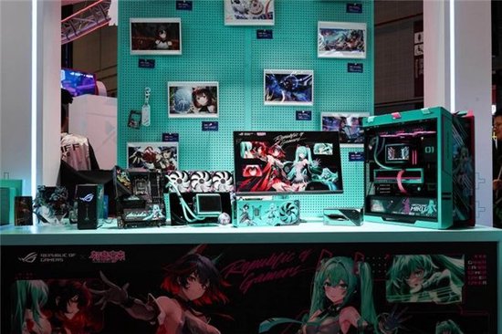 全线降临！ROG×初音未来联名神装预约开启，高能新品战力尽放！